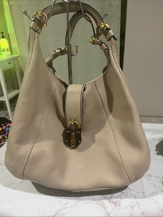 Loewe Handbags - Loewe Callie large hobo pristine conditions